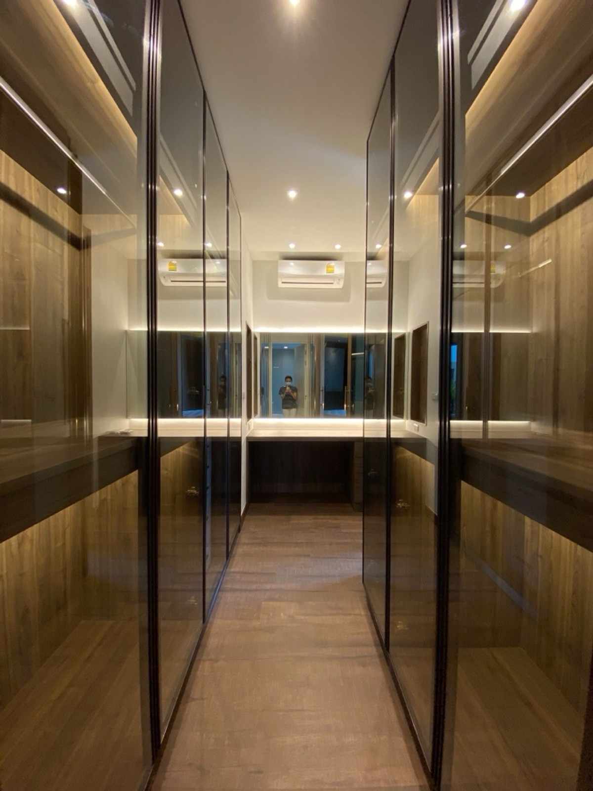 บ้านเลียบทางด่วนรามอินทรา : บ้านเดี่ยว หลังมุม แบบ Etna 4 ห้องนอน 3 ที่จอดรถ ราคาพิเศษ