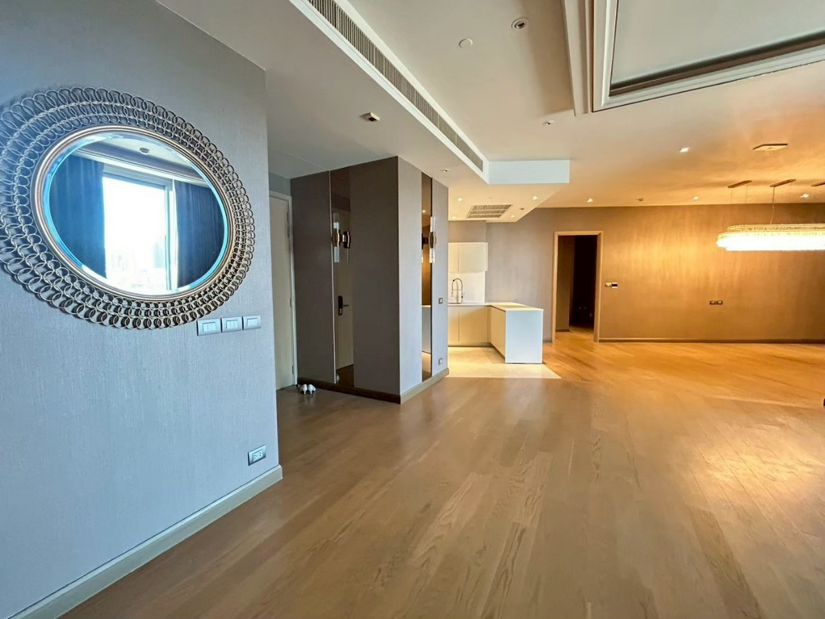 ขายคอนโดวงเวียนใหญ่ เจริญนคร : Magnolias Waterfront Residences @ ICONSIAM 3 Bed 4 Bath 217.54sqm Sale 120 MB Call 0635925888