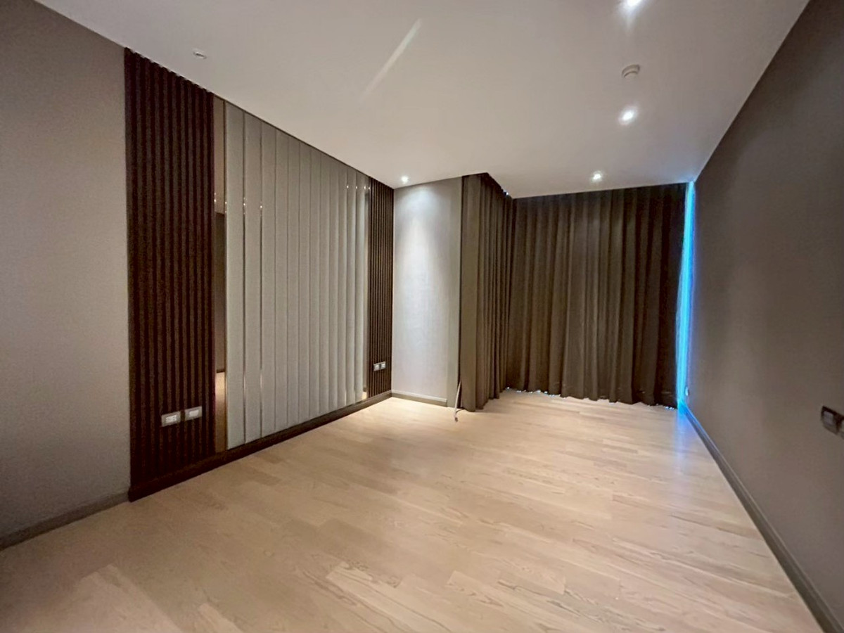 ขายคอนโดวงเวียนใหญ่ เจริญนคร : Magnolias Waterfront Residences @ ICONSIAM 3 Bed 4 Bath 217.54sqm Sale 120 MB Call 0635925888