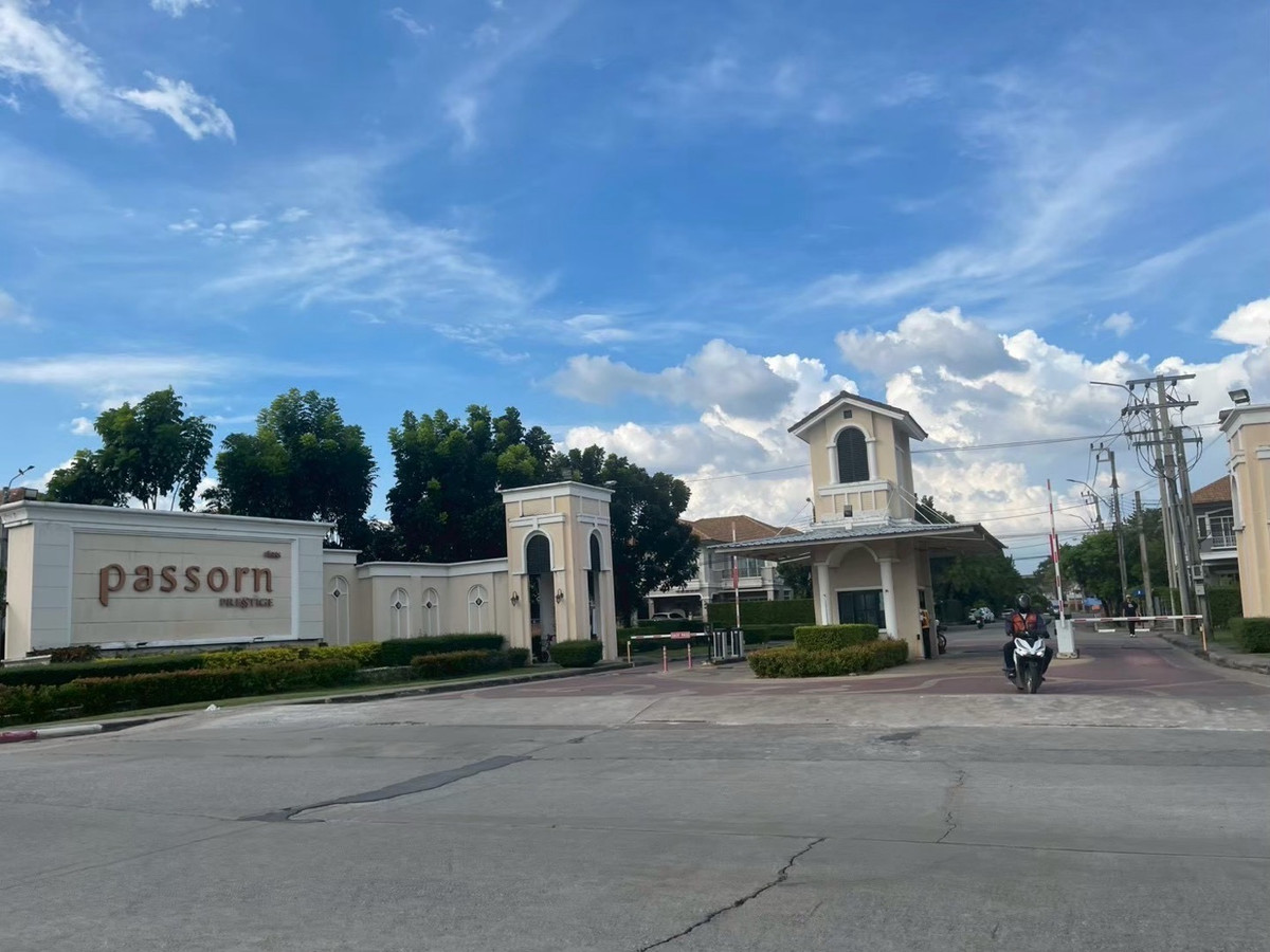 ขายบ้านลาดกระบัง สุวรรณภูมิ : ขายบ้านเดี่ยว พื้นที่ 88.8 ตร.วา (หลังมุม)