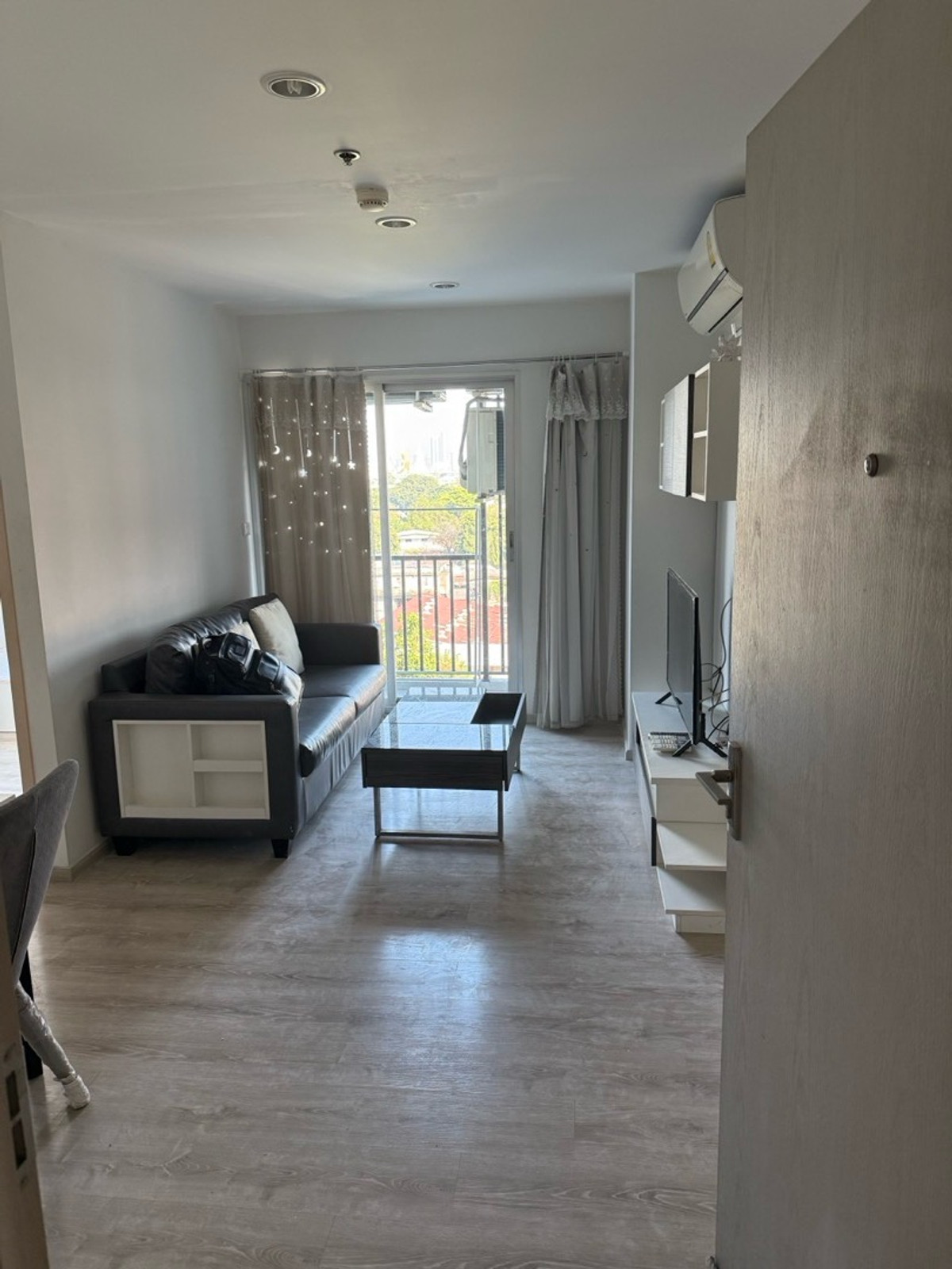 ให้เช่าคอนโดบางแค เพชรเกษม : Chewathai เพรชเกษม 27/2 ห้องนอน 1 ห้องน้ำ /60ตรม./ 18,500