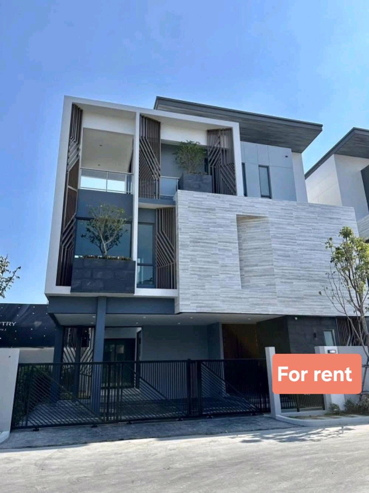 ให้เช่าบ้านพัฒนาการ ศรีนครินทร์ : 🔥🔥 House for Rent The Gentry Pattanakarn 2 🔥🔥 