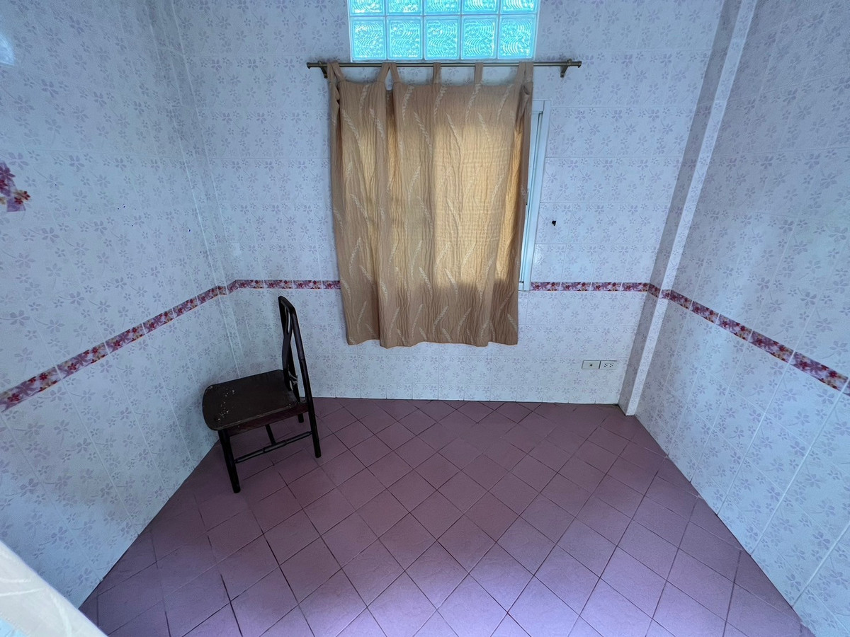 ให้เช่าบ้านพระราม 5 ราชพฤกษ์ บางกรวย : บ้านเดี่ยว 107ตรว. 5นาทีถึง DBS พระราม5 ขนาด 5ห้องนอน มีห้องแม่บ้านตางหาก