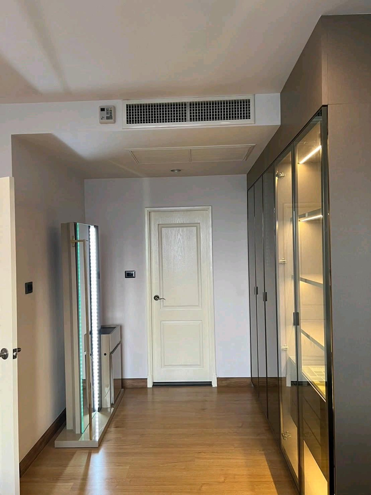 For RentCondoRama9, Petchburi, RCA : 🚇 Near MRT Cultural Center | Rama 9 - Ratchada location