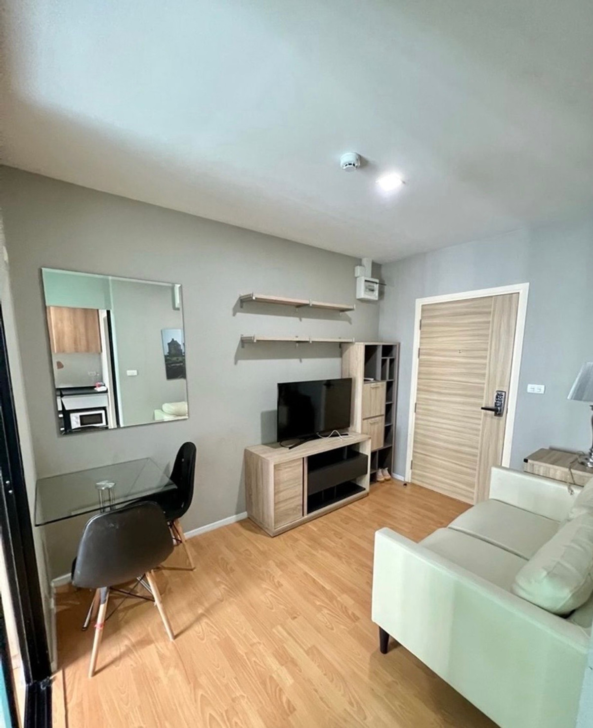 ให้เช่าคอนโดเกษตรศาสตร์ รัชโยธิน : เช่าดีมูระ รัชโยธิน สวย ถูก ทำเลดี พร้อมอยู่ ใกล้ BTS ม.เกษตรศาสตร์ สนใจแอตไลน์ครับ@841qqlnr