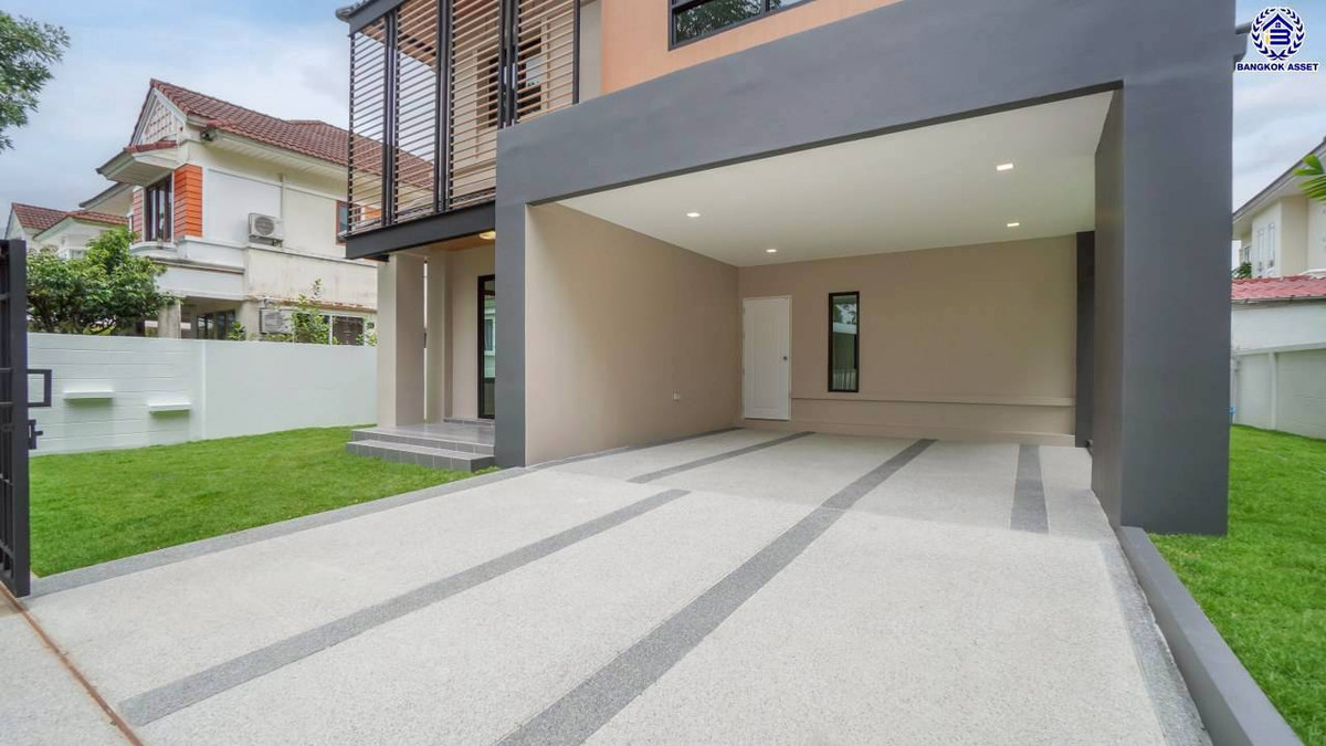 For SaleHouseNonthaburi, Bang Yai, Bangbuathong : 2-story detached house for sale, Perfect Place Rattanathibet-Sai Ma project. Near Central Rattanathibet Department Store, Central Westgate, Big C Rattanathibet, IKEA Bang Yai.