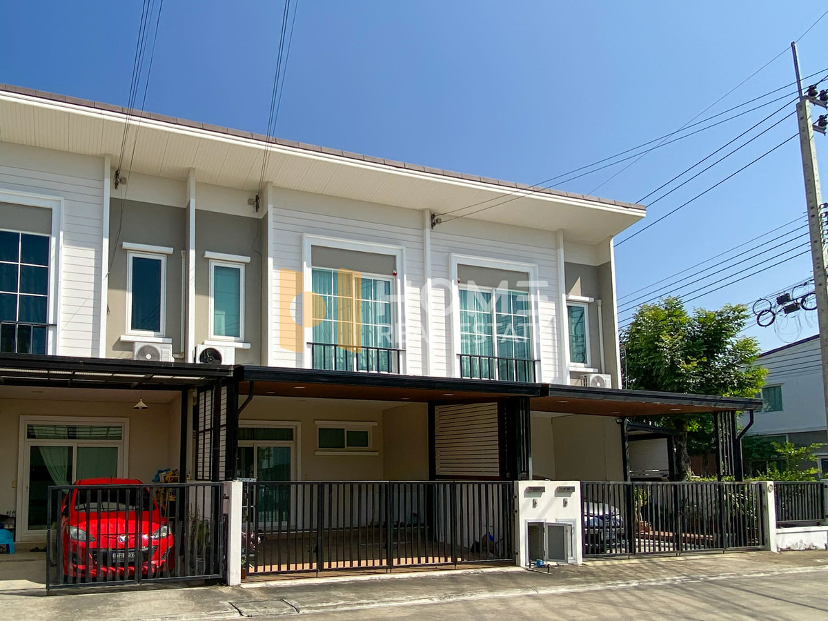 For RentTownhomeThaphra, Talat Phlu, Wutthakat : ⭐ Rare unit in front of the house, wont hit anyone 🏡 2-story townhome, garden view 🔥 Casa City Kanlapaphruek - Sathorn / 3 bedrooms (for rent), Casa City Kanlapaphruek - Sathorn / 3 Bedrooms (FOR RENT) BALL231