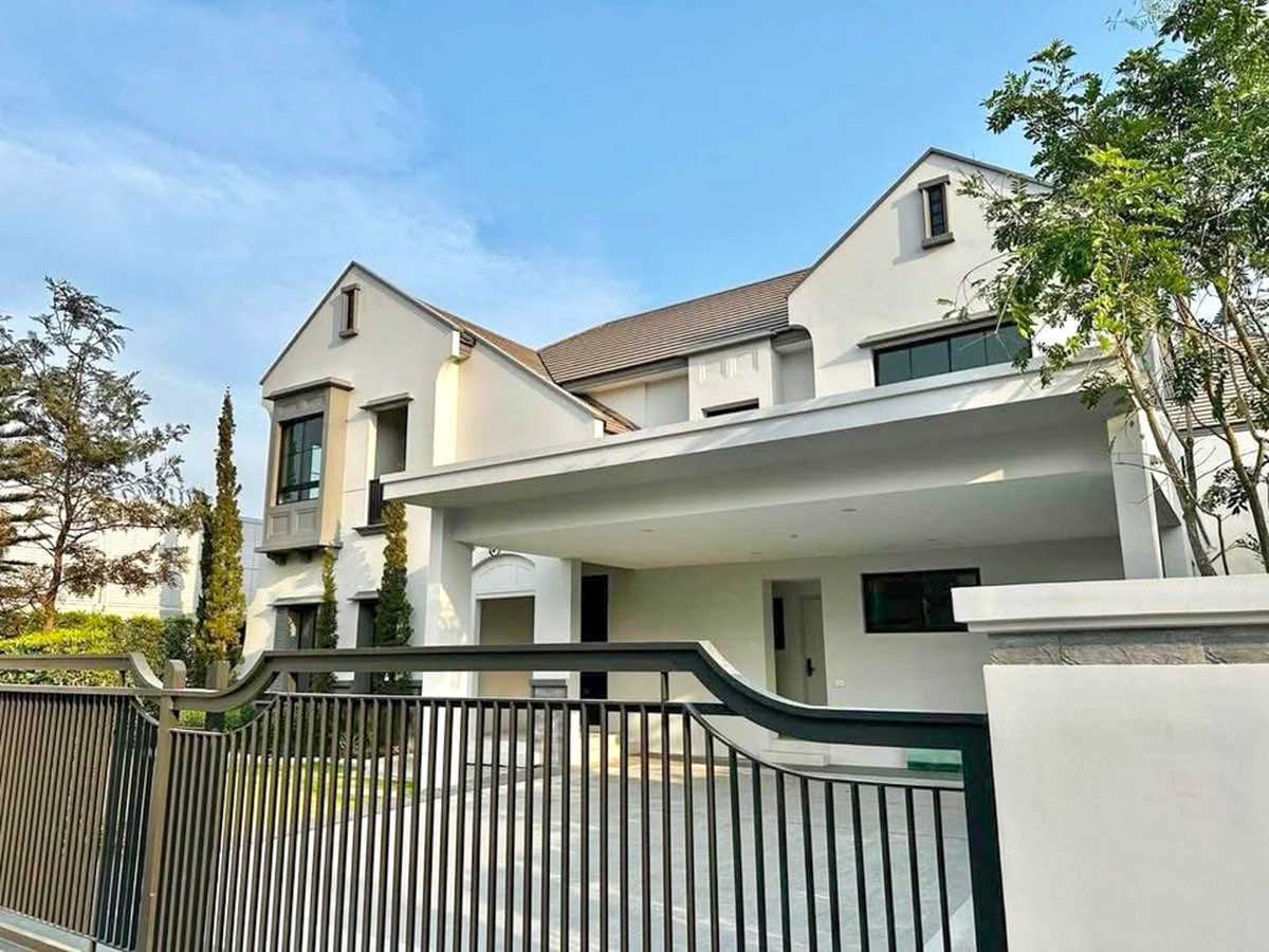 For RentHousePinklao, Charansanitwong : Super-Luxury 2-Storey Detached House at Nantawan Pinklao–Kanchana | 4 Bedrooms 304 sq.m.