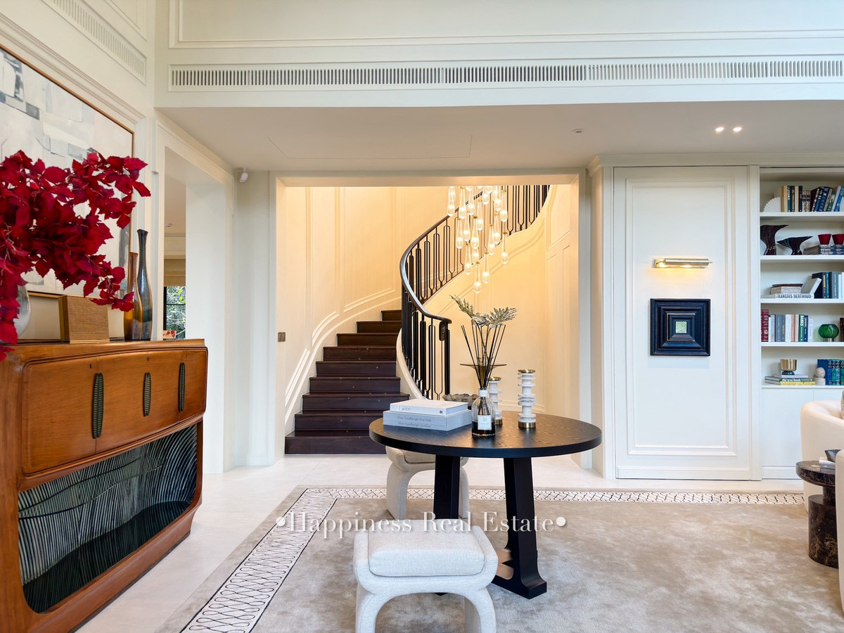 For SaleHousePattanakan, Srinakarin : Be the first owner of 𝐒𝐚𝐧𝐬𝐢𝐫𝐢 𝐋𝐮𝐱𝐮𝐫𝐲 𝐂𝐨𝐥𝐥𝐞𝐜𝐭𝐢𝐨𝐧, a house that is a symbol of victory and elegance. 𝐇𝐨𝐮𝐬𝐞 𝐨𝐟 𝐌𝐢𝐥𝐥𝐢𝐨𝐧𝐚𝐢𝐫𝐞