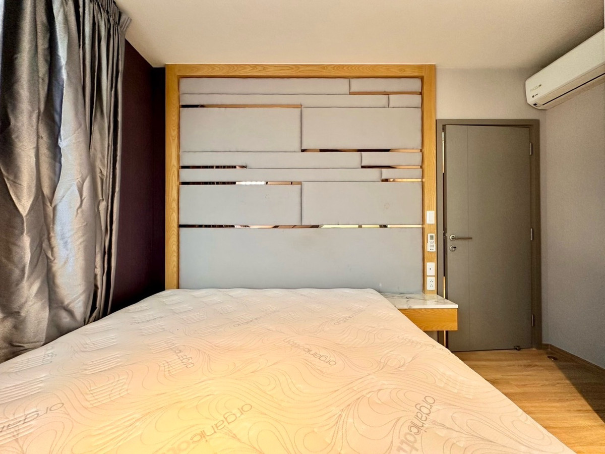 CondoRama9, Petchburi, RCA : Rent/Sell The Base Garden Rama9, fully furnished, beautiful room, ready to move in.