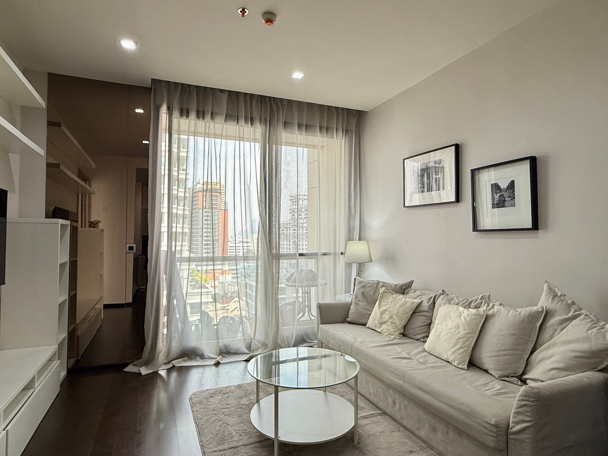 ให้เช่าคอนโดสุขุมวิท อโศก ทองหล่อ : คอนโด 1 นอน พร้อมอยู่ ใกล้ Emquatier, ตึกภิรัช และรถไฟฟ้า