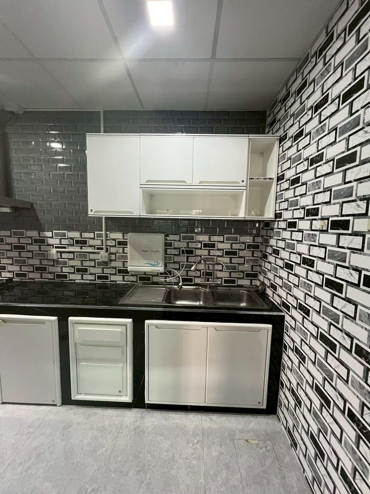 For SaleTownhomeBangna, Bearing, Lasalle : 20 sq m, 3 bedrooms, 2 bathrooms, 2-story townhome, Patio Bangna Wongwaen.