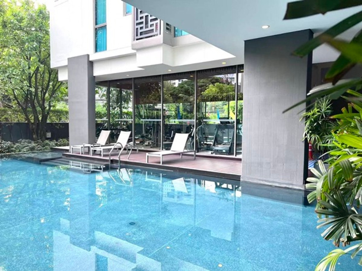 For SaleCondoSukhumvit, Asoke, Thonglor : Condo for sale, Siamese 39 project, Siamese Thirty Nine, usable area 68 sq m, 2 bedrooms, 2 bathrooms, fully furnished, Sukhumvit 39 Road, selling price 7.5 million baht.