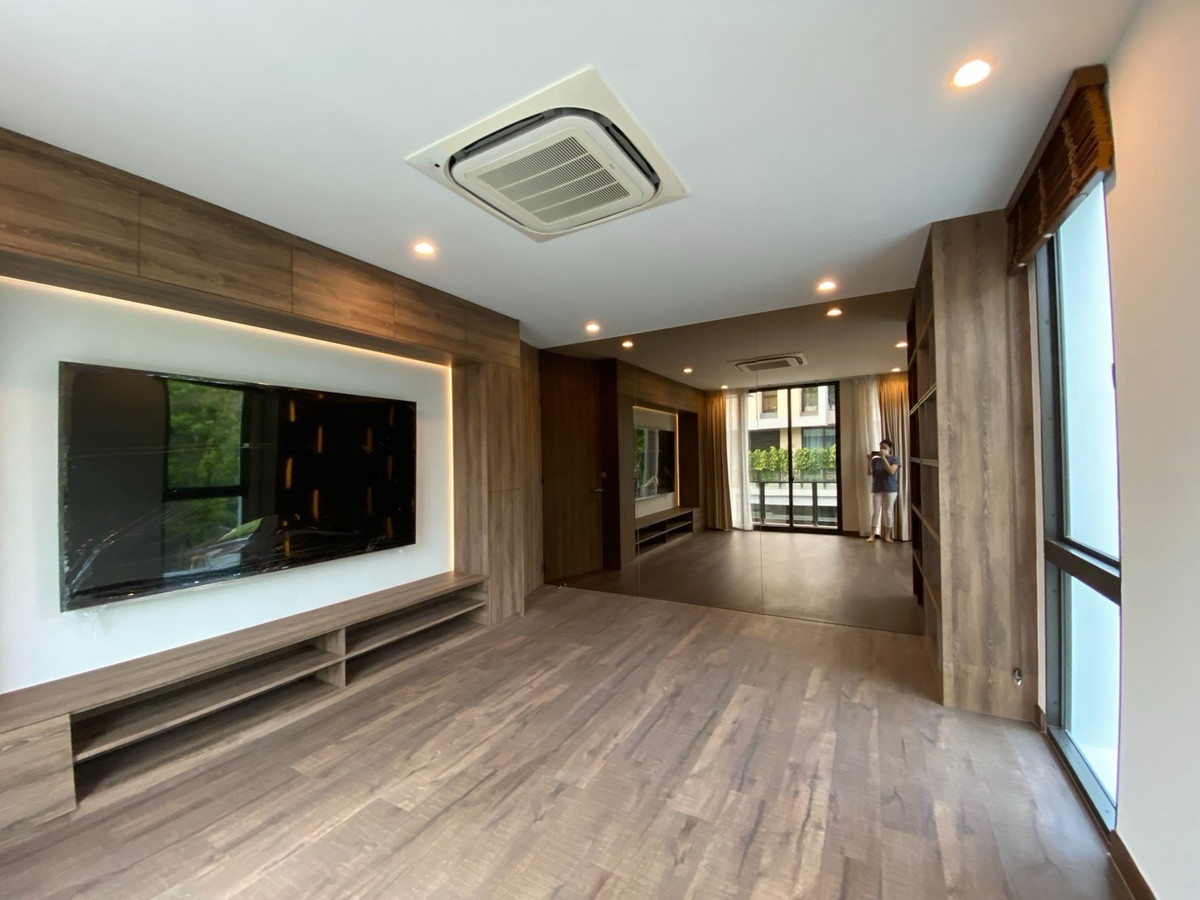 บ้านเลียบทางด่วนรามอินทรา : บ้านเดี่ยว หลังมุม แบบ Etna 4 ห้องนอน 3 ที่จอดรถ ราคาพิเศษ