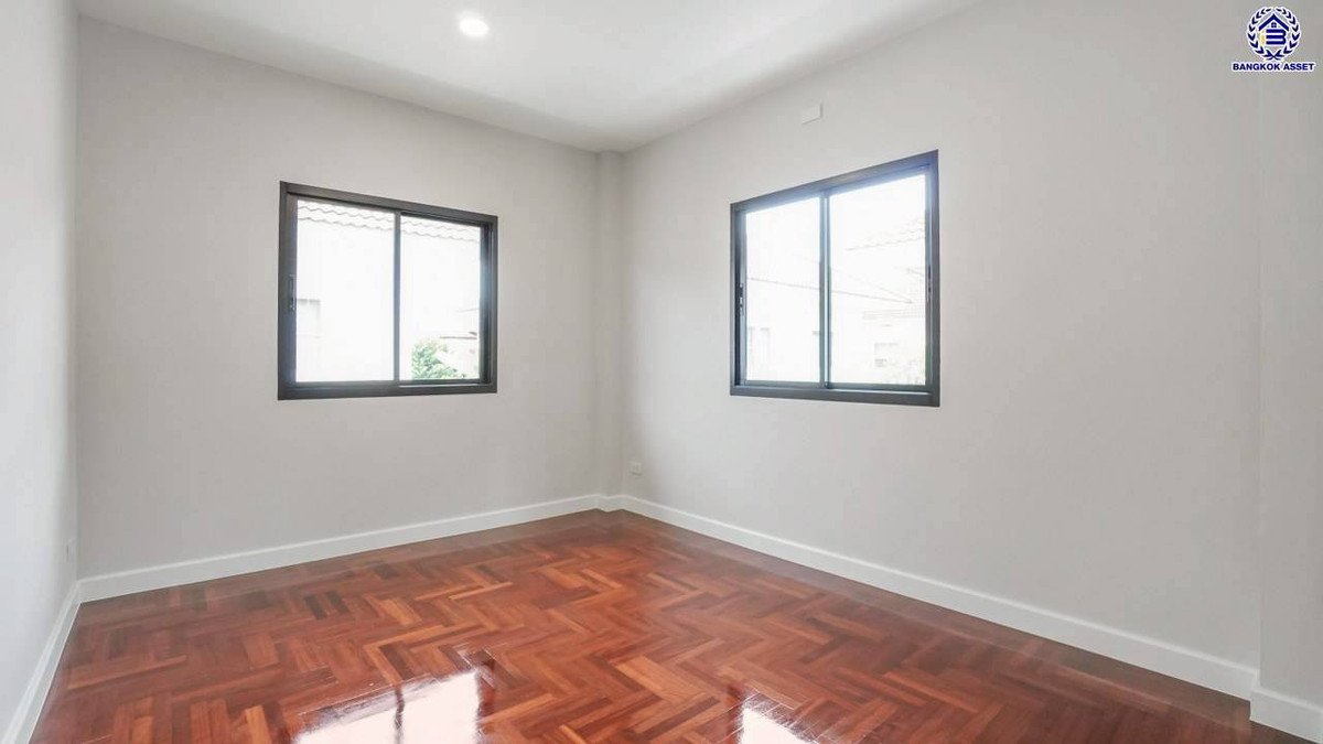 For SaleHouseNonthaburi, Bang Yai, Bangbuathong : 2-story detached house for sale, Perfect Place Rattanathibet-Sai Ma project. Near Central Rattanathibet Department Store, Central Westgate, Big C Rattanathibet, IKEA Bang Yai.