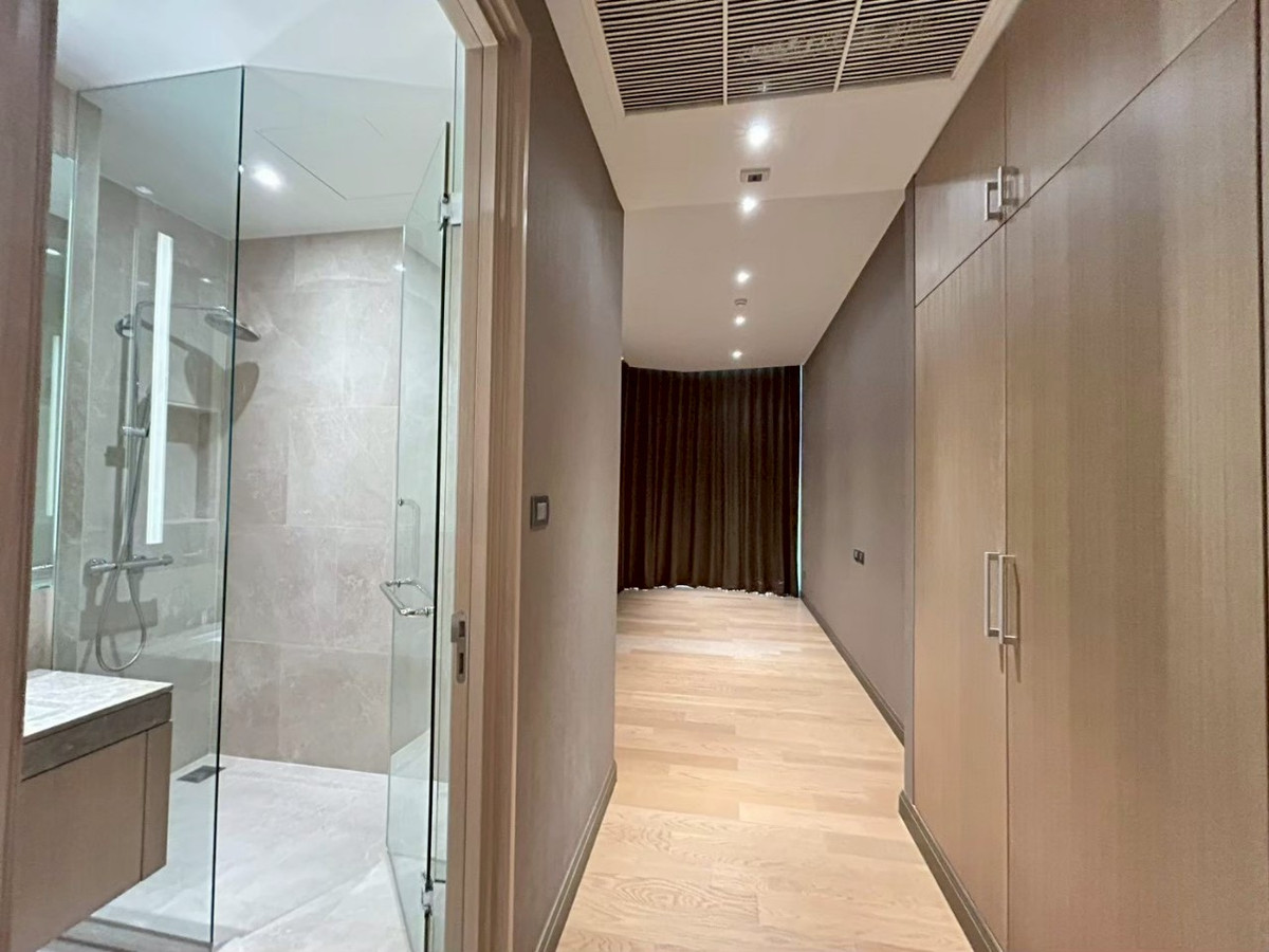 ขายคอนโดวงเวียนใหญ่ เจริญนคร : Magnolias Waterfront Residences @ ICONSIAM 3 Bed 4 Bath 217.54sqm Sale 120 MB Call 0635925888