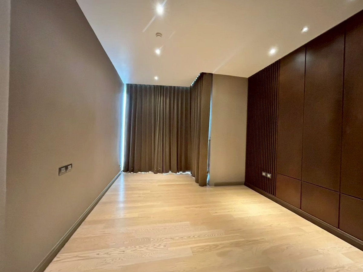 ขายคอนโดวงเวียนใหญ่ เจริญนคร : Magnolias Waterfront Residences @ ICONSIAM 3 Bed 4 Bath 217.54sqm Sale 120 MB Call 0635925888