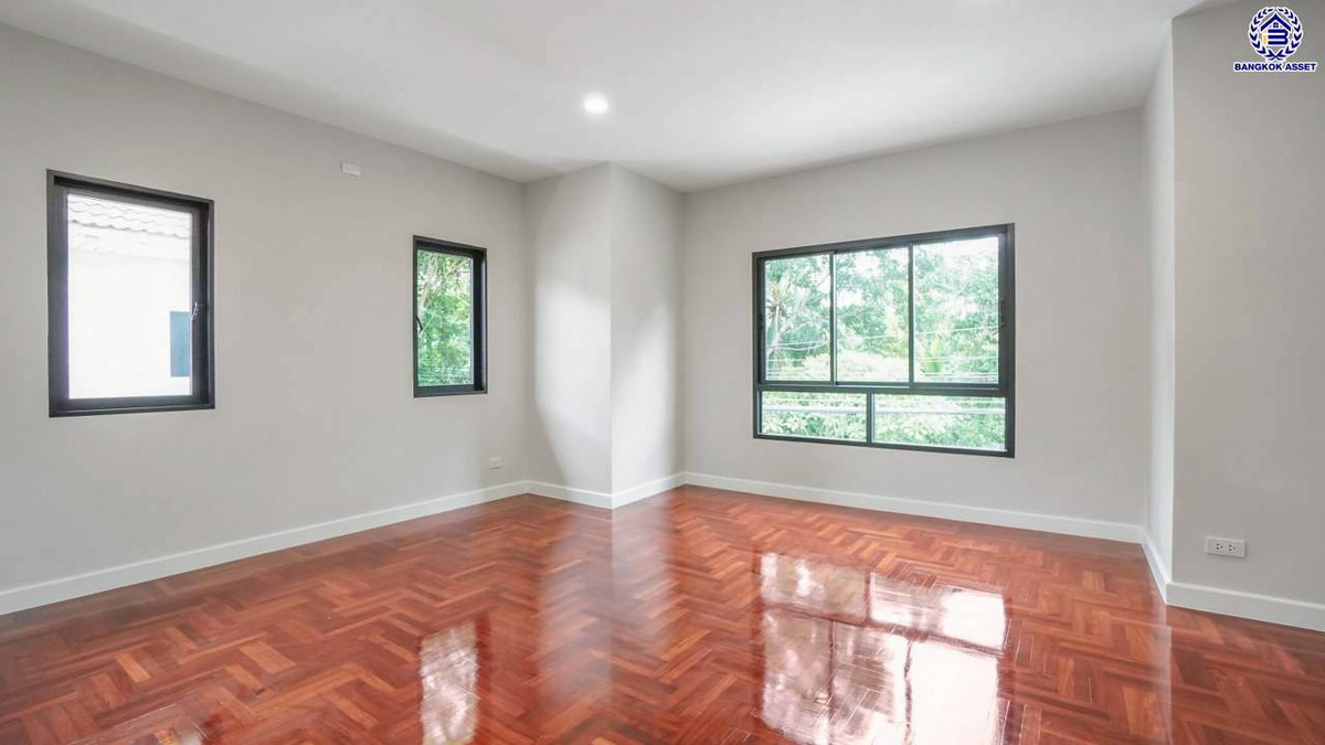 For SaleHouseNonthaburi, Bang Yai, Bangbuathong : 2-story detached house for sale, Perfect Place Rattanathibet-Sai Ma project. Near Central Rattanathibet Department Store, Central Westgate, Big C Rattanathibet, IKEA Bang Yai.