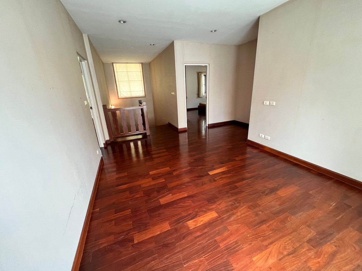 ให้เช่าบ้านพระราม 5 ราชพฤกษ์ บางกรวย : บ้านเดี่ยว 107ตรว. 5นาทีถึง DBS พระราม5 ขนาด 5ห้องนอน มีห้องแม่บ้านตางหาก