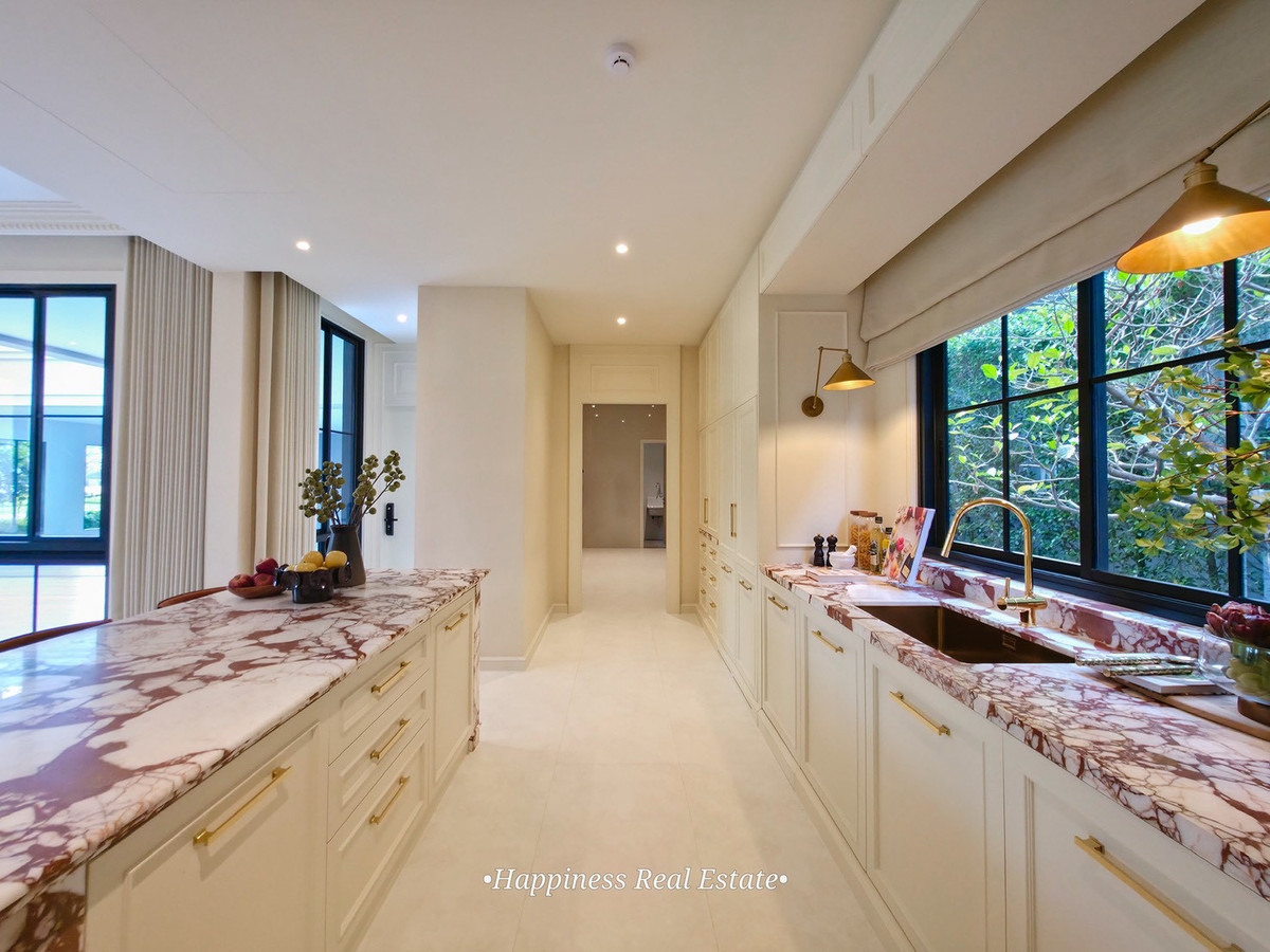 For SaleHousePattanakan, Srinakarin : Be the first owner of 𝐒𝐚𝐧𝐬𝐢𝐫𝐢 𝐋𝐮𝐱𝐮𝐫𝐲 𝐂𝐨𝐥𝐥𝐞𝐜𝐭𝐢𝐨𝐧, a house that is a symbol of victory and elegance. 𝐇𝐨𝐮𝐬𝐞 𝐨𝐟 𝐌𝐢𝐥𝐥𝐢𝐨𝐧𝐚𝐢𝐫𝐞