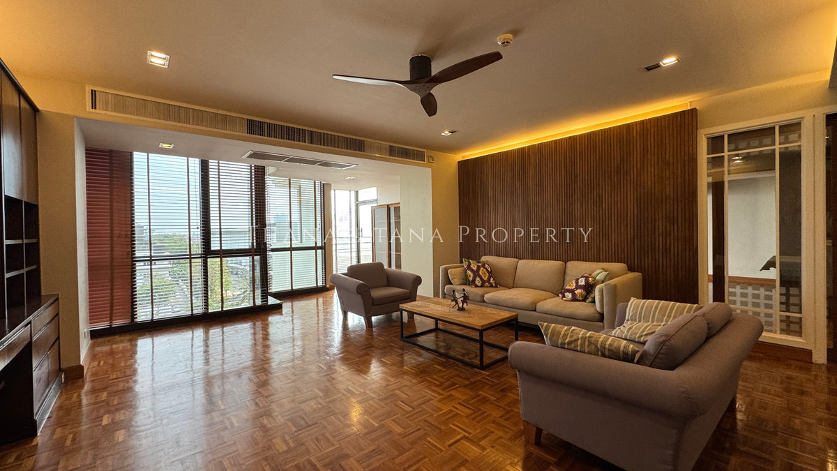 ให้เช่าคอนโดสาทร นราธิวาส : ให้เช่า คอนโดขนาดใหญ่ 245 ตร.ม. ย่านเย็นอากาศ คุ้มค่ามากสำหรับอยู่อาศัยระยะยาว