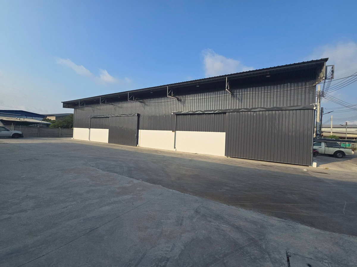 For RentWarehouseSamut Prakan,Samrong : For Rent, 📐️Warehouse size 150 sqm. ⛳ Soi Sapphayaphatthana (Access from Thepharak, Phraeksa & Srinakarin Roads)