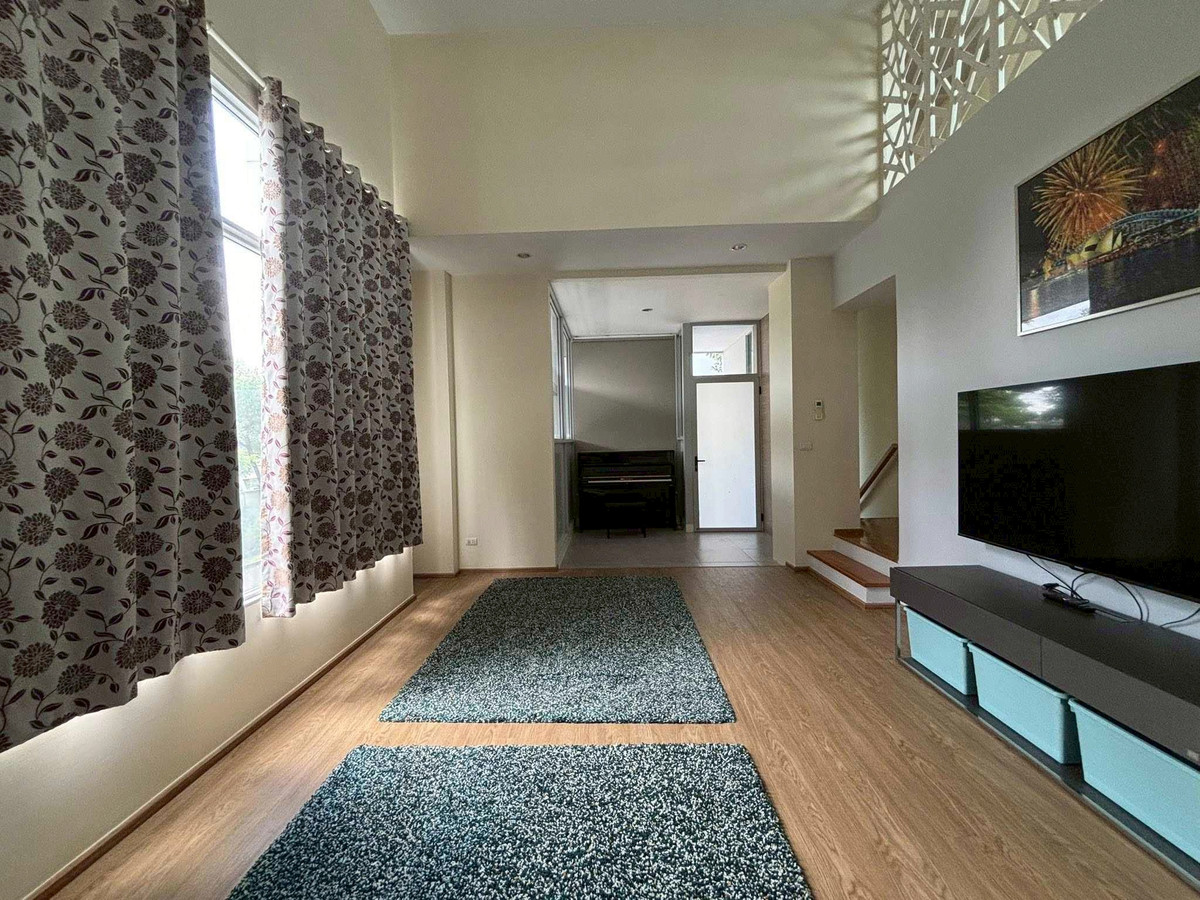 ให้เช่าบ้านพัฒนาการ ศรีนครินทร์ : ให้เช่าบ้านเดี่ยว หมู่บ้าน เนอวานา บียอนด์ ไลท์ พระราม 9