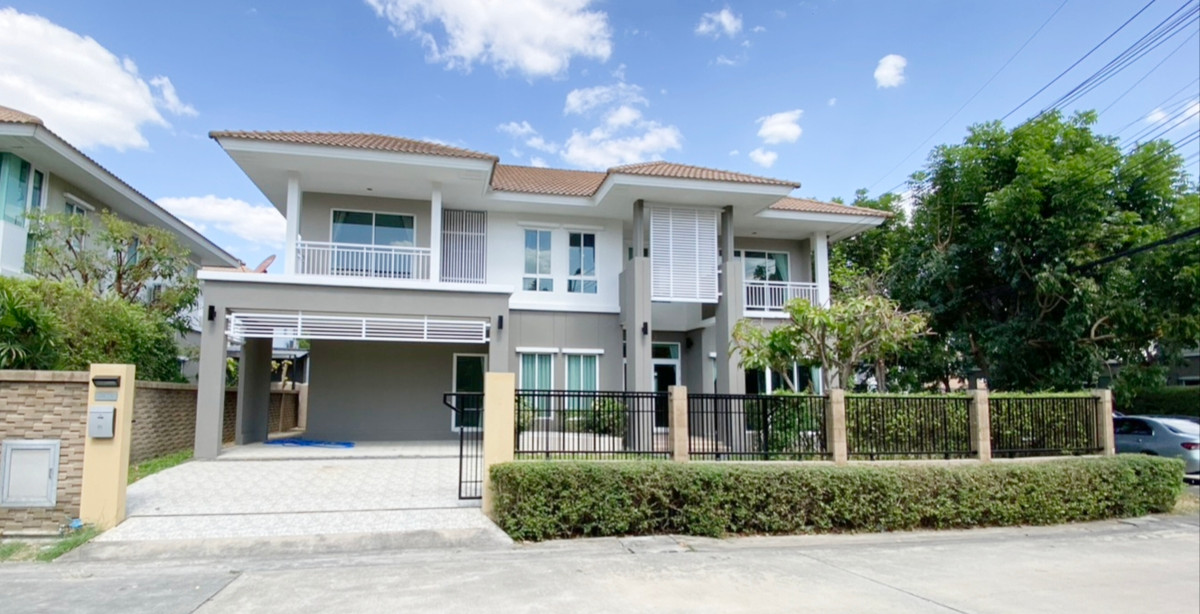 For RentHouseNawamin, Ramindra : For rent, 2-story detached house, Delight At Scene Village, Watcharapol-Chatuchot, corner house, area 78.5 sq m., good location, close to the expressway, convenient travel.