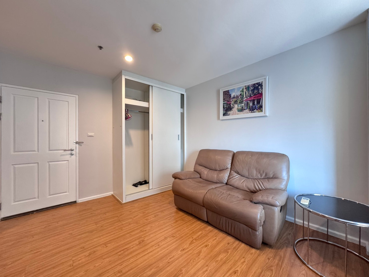 ให้เช่าคอนโดลาดพร้าว เซ็นทรัลลาดพร้าว : Sym วิภาวดี ลาดพร้าว, ห้องสวย ใกล้ bts หมอชิด, ว่างให้เช่า 10,000/เดือน