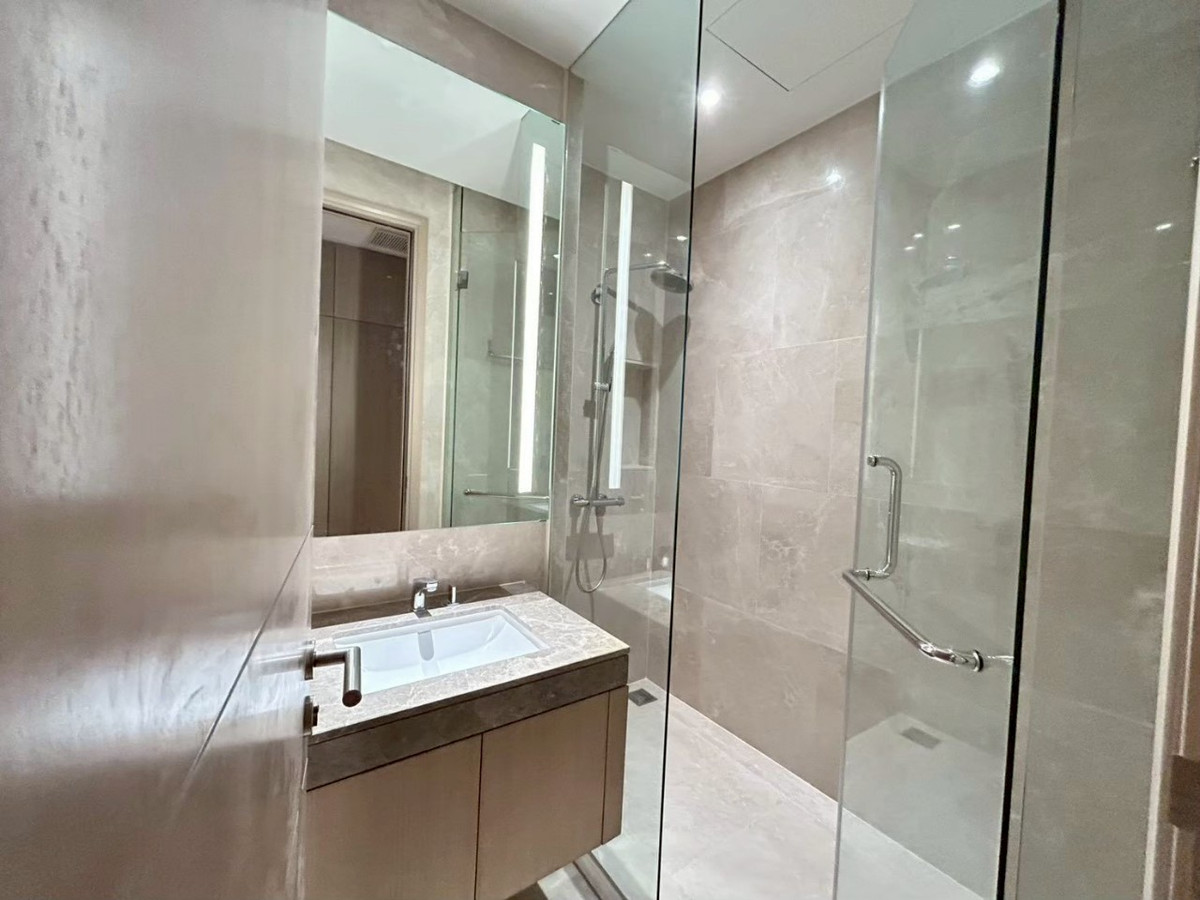 ขายคอนโดวงเวียนใหญ่ เจริญนคร : Magnolias Waterfront Residences @ ICONSIAM 3 Bed 4 Bath 217.54sqm Sale 120 MB Call 0635925888