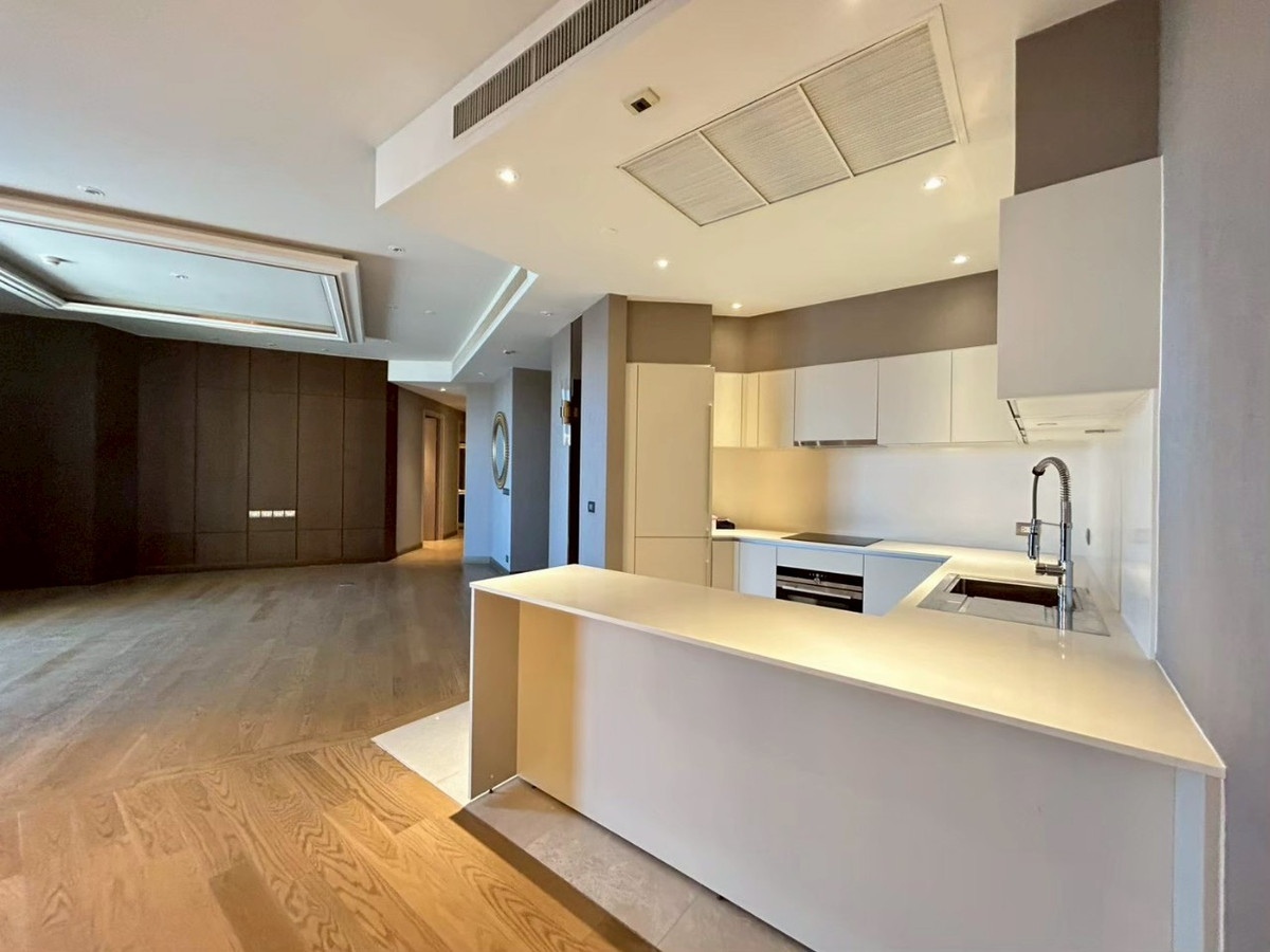 ขายคอนโดวงเวียนใหญ่ เจริญนคร : Magnolias Waterfront Residences @ ICONSIAM 3 Bed 4 Bath 217.54sqm Sale 120 MB Call 0635925888