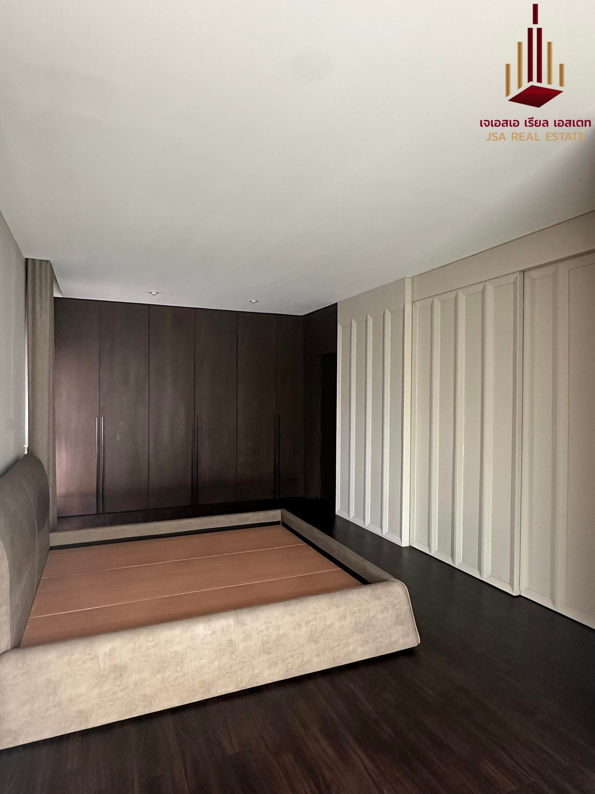 For RentHousePattanakan, Srinakarin : ✨ For Rent: Perfect Place Rama 9 - Krungthepkreetha✨ 💰 Only 120,000 THB/month