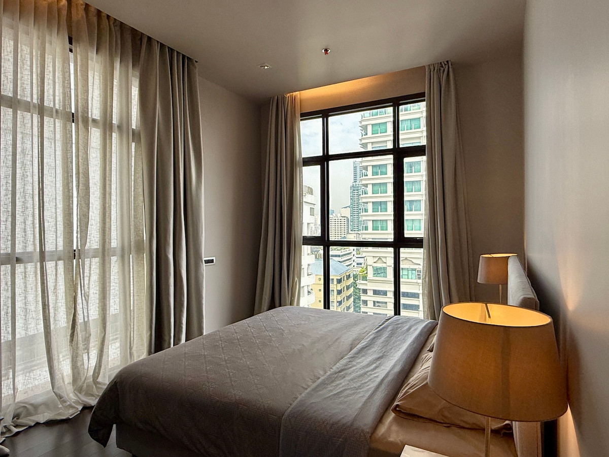 ให้เช่าคอนโดสุขุมวิท อโศก ทองหล่อ : คอนโด 1 นอน พร้อมอยู่ ใกล้ Emquatier, ตึกภิรัช และรถไฟฟ้า