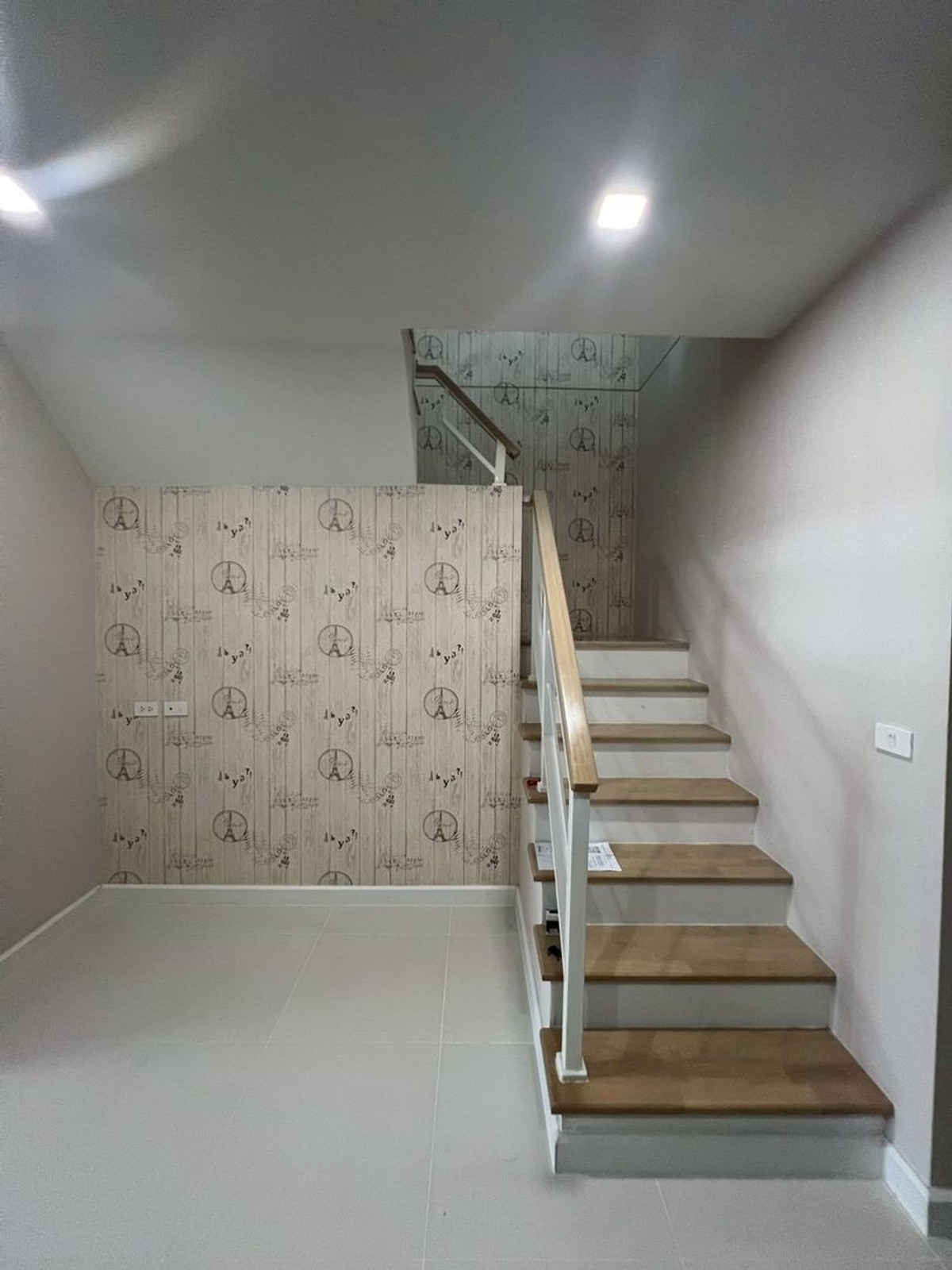 For SaleTownhomeBangna, Bearing, Lasalle : 20 sq m, 3 bedrooms, 2 bathrooms, 2-story townhome, Patio Bangna Wongwaen.