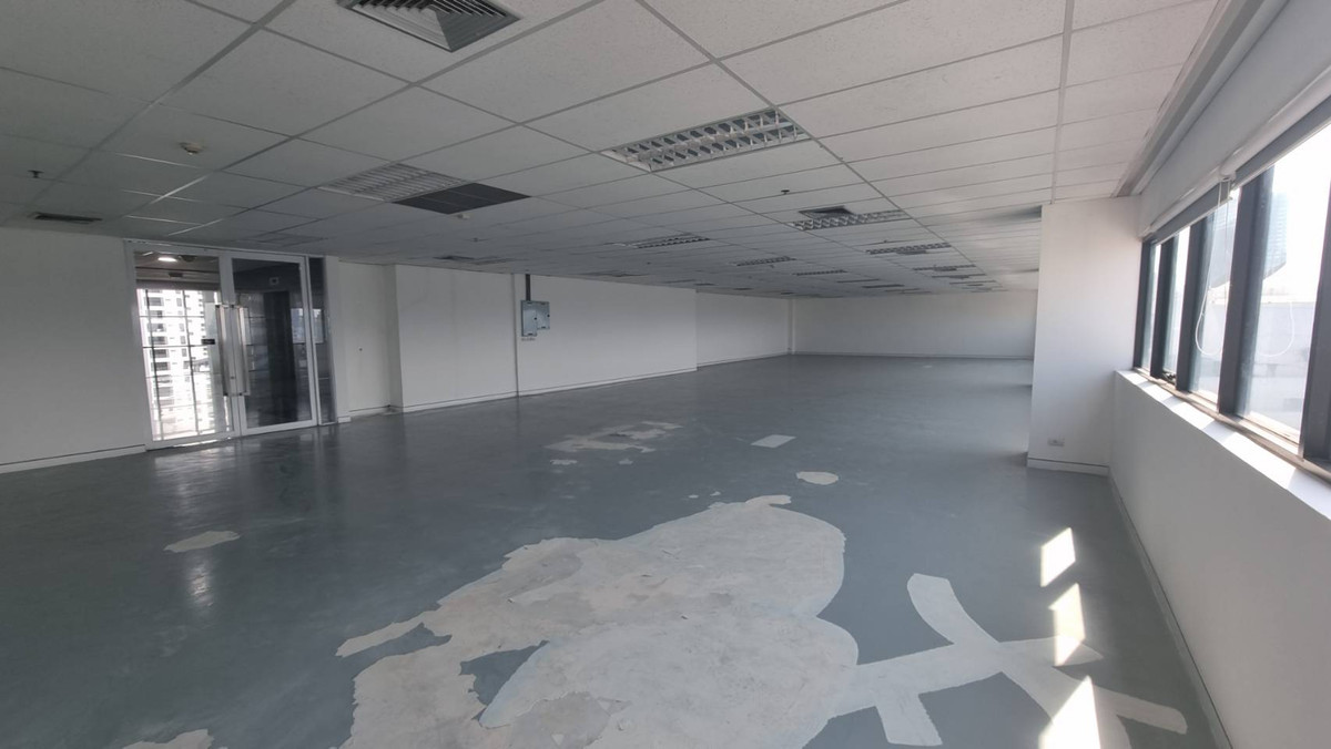 For RentOfficeRama9, Petchburi, RCA : Office for Rent – 264 sq.m. near MRT Rama 9