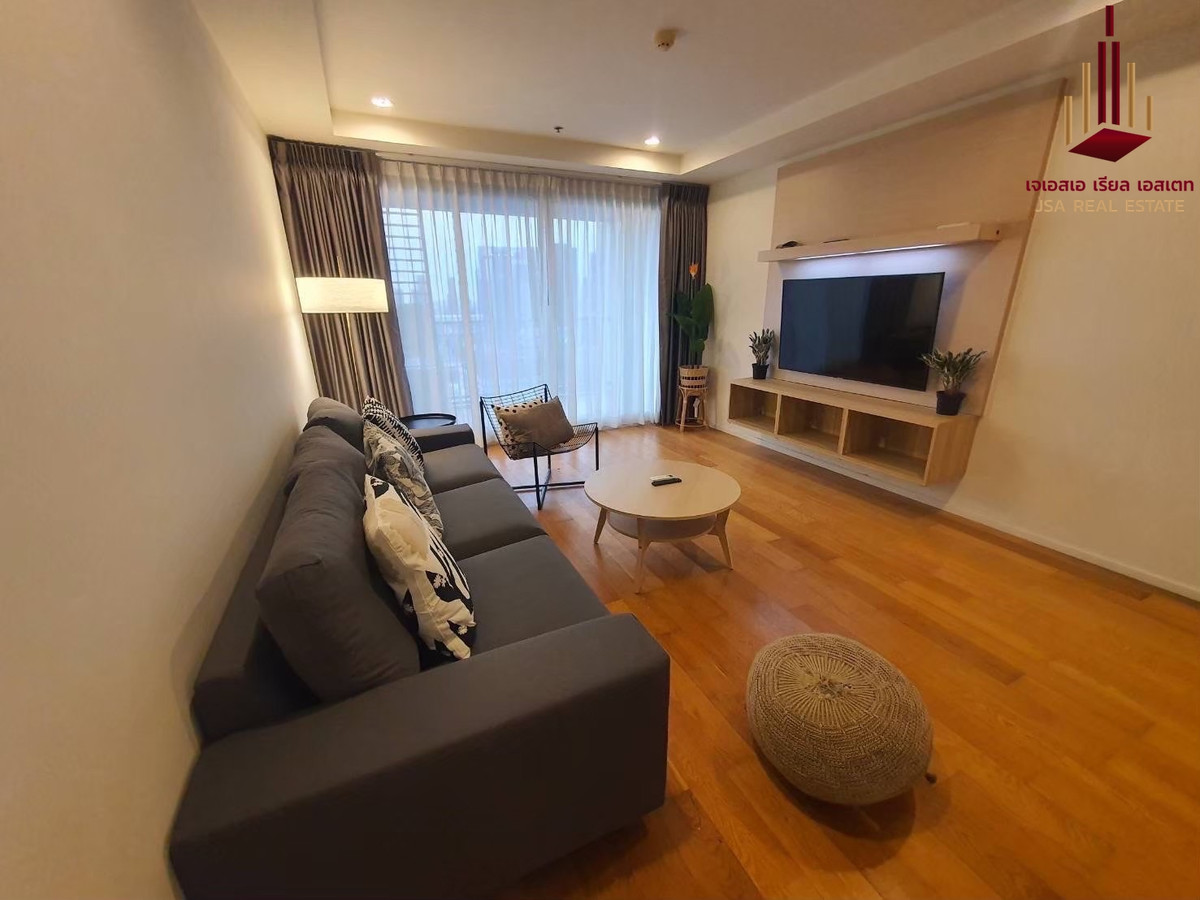ขายคอนโดนานา : ✨ For Sale: 15 Sukhumvit Residences Condo ✨ 💰 Only 14,690,000 THB