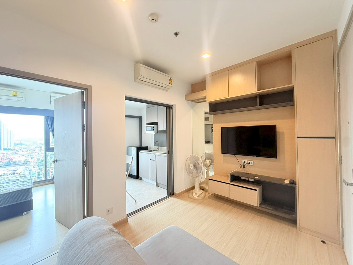 ให้เช่าคอนโดอ่อนนุช อุดมสุข : 🔥 ด่วนมากกก! ห้องหายาก ราคาดีสุดในโครงการ 🔥 Whizdom Connect Sukhumvit 101 🏙️ วิวสูงสวย 🌤️ วิวสระว่ายน้ำ 💦 เงียบสงบ เหมาะกับการพักผ่อน ห้องว่างพร้อมอยู่ทันที 🧳