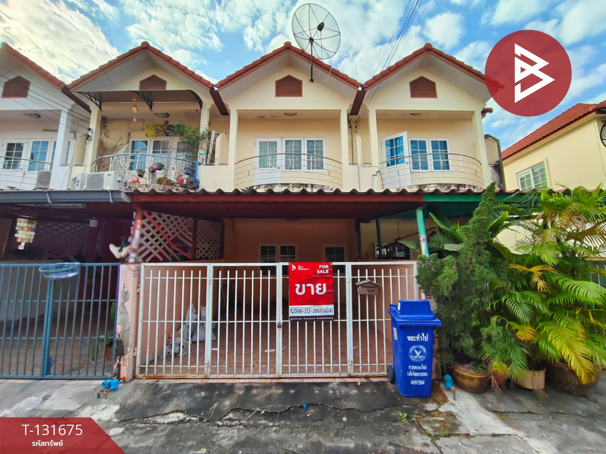 For SaleTownhomeSamut Prakan,Samrong : Townhouse for sale Fueangfa Villa 11 Village, Phase 9, Phraeksa, Samut Prakan, ready to move in.