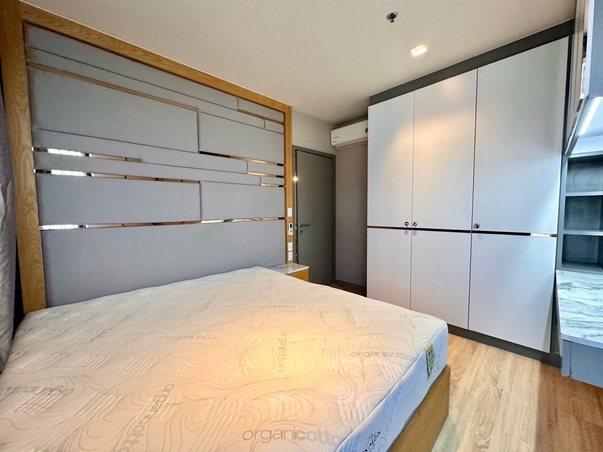 CondoRama9, Petchburi, RCA : Rent/Sell The Base Garden Rama9, fully furnished, beautiful room, ready to move in.