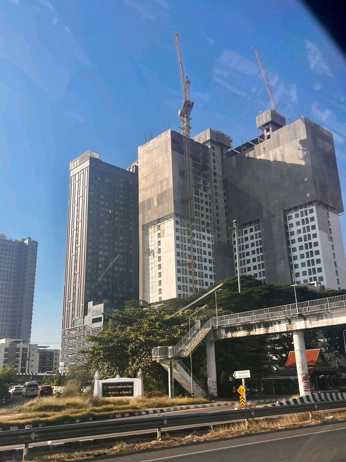 Sale DownCondoPathum Thani,Rangsit, Thammasat : Terra 2 for sale 1,400,000 baht