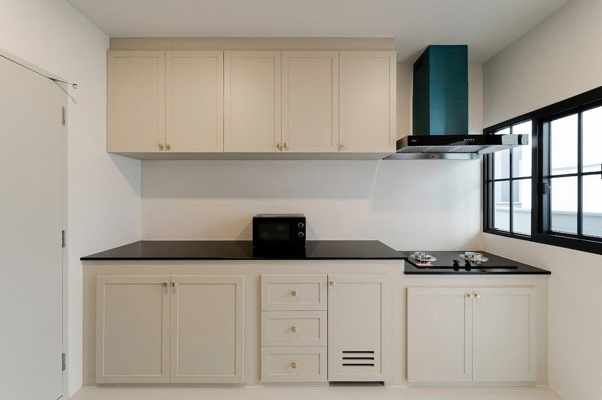 For RentHouseBangna, Bearing, Lasalle : ✨[ 𝐅𝐎𝐑 𝐑𝐄𝐍𝐓] Beautifully decorated detached house. Near Mega Bangna 🌳 ✅ For rent 𝟏𝟓𝟎,𝟎𝟎𝟎 baht / month