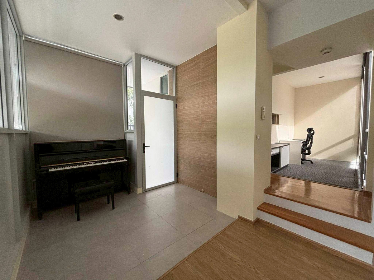 ให้เช่าบ้านพัฒนาการ ศรีนครินทร์ : ให้เช่าบ้านเดี่ยว หมู่บ้าน เนอวานา บียอนด์ ไลท์ พระราม 9