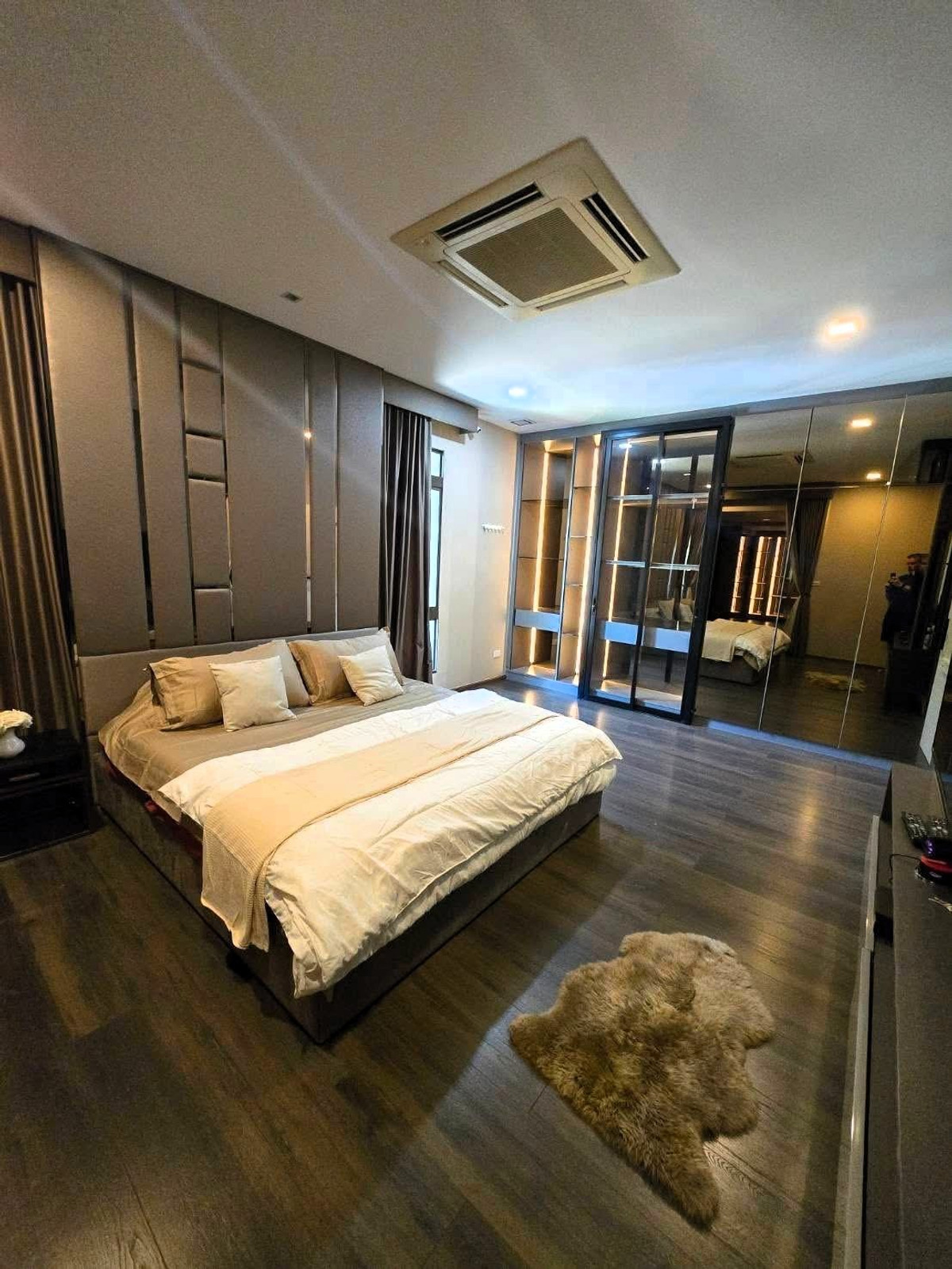 ให้เช่าบ้านบางนา แบริ่ง ลาซาล : มัณฑนา บางนา กม.7 / 5 ห้องนอน (เช่า), Mantana Bangna Km.7 / 5 Bedrooms (FOR RENT) YOK032