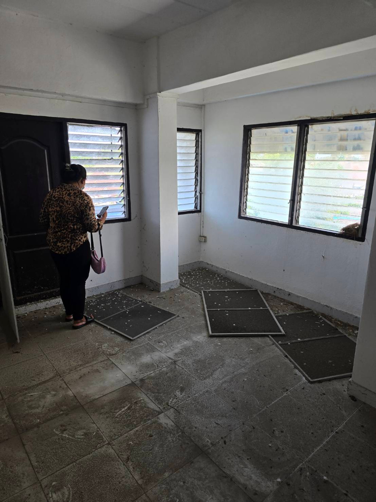 ขายคอนโดเสรีไทย-นิด้า : 🔥 หลุดมาแล้ว! คอนโด 4 แสนถ้วน! ห้องมุม รามคำแหง 68 ใกล้รร.นานาชาติ แค่เดินถึง