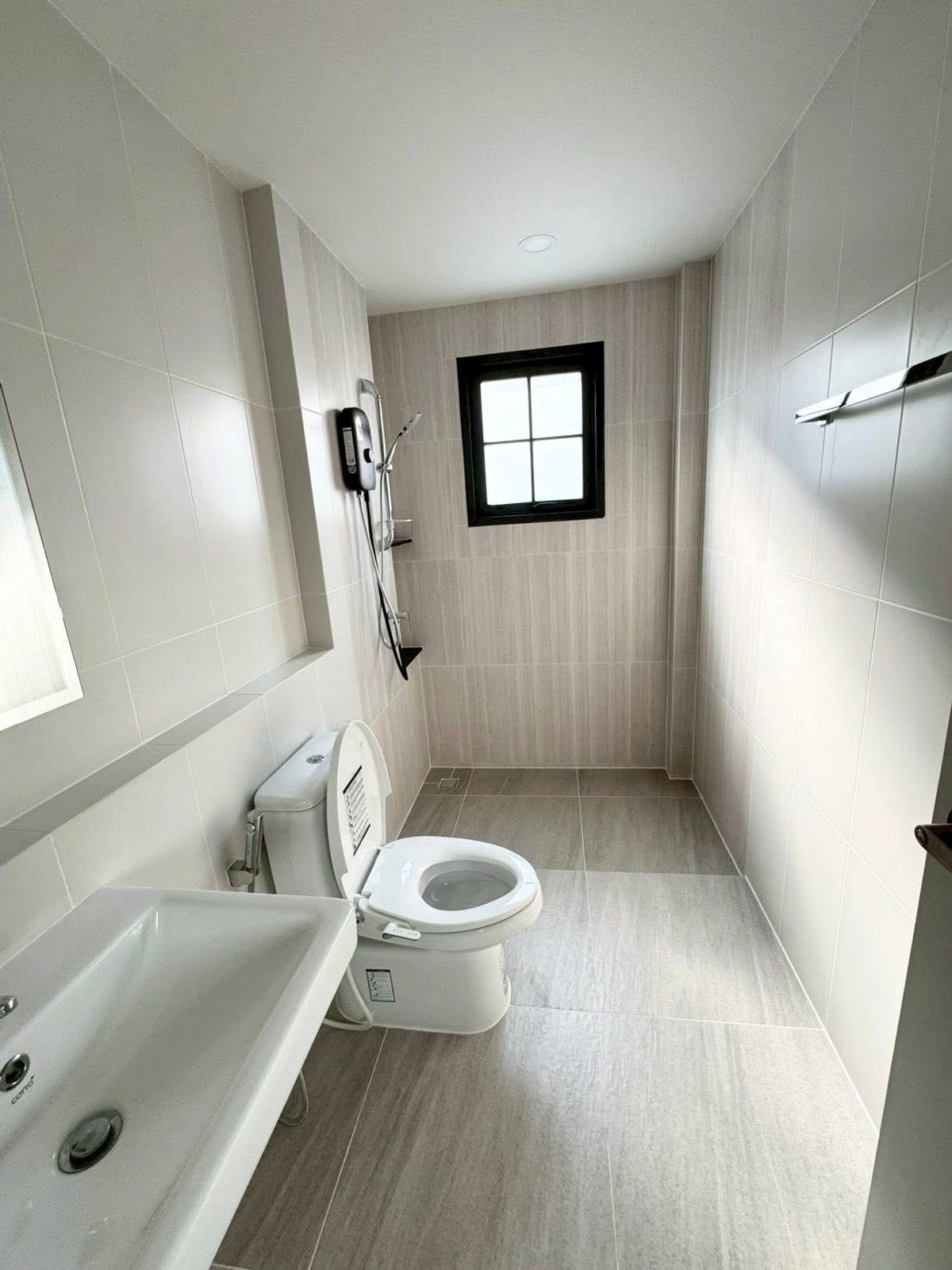 For RentHouseBangna, Bearing, Lasalle : ✨ [𝐅𝐎𝐑 𝐑𝐄𝐍𝐓] Brand new detached house. No one has ever moved in! Beautiful built-in decoration With garden area next to the house Near the club house