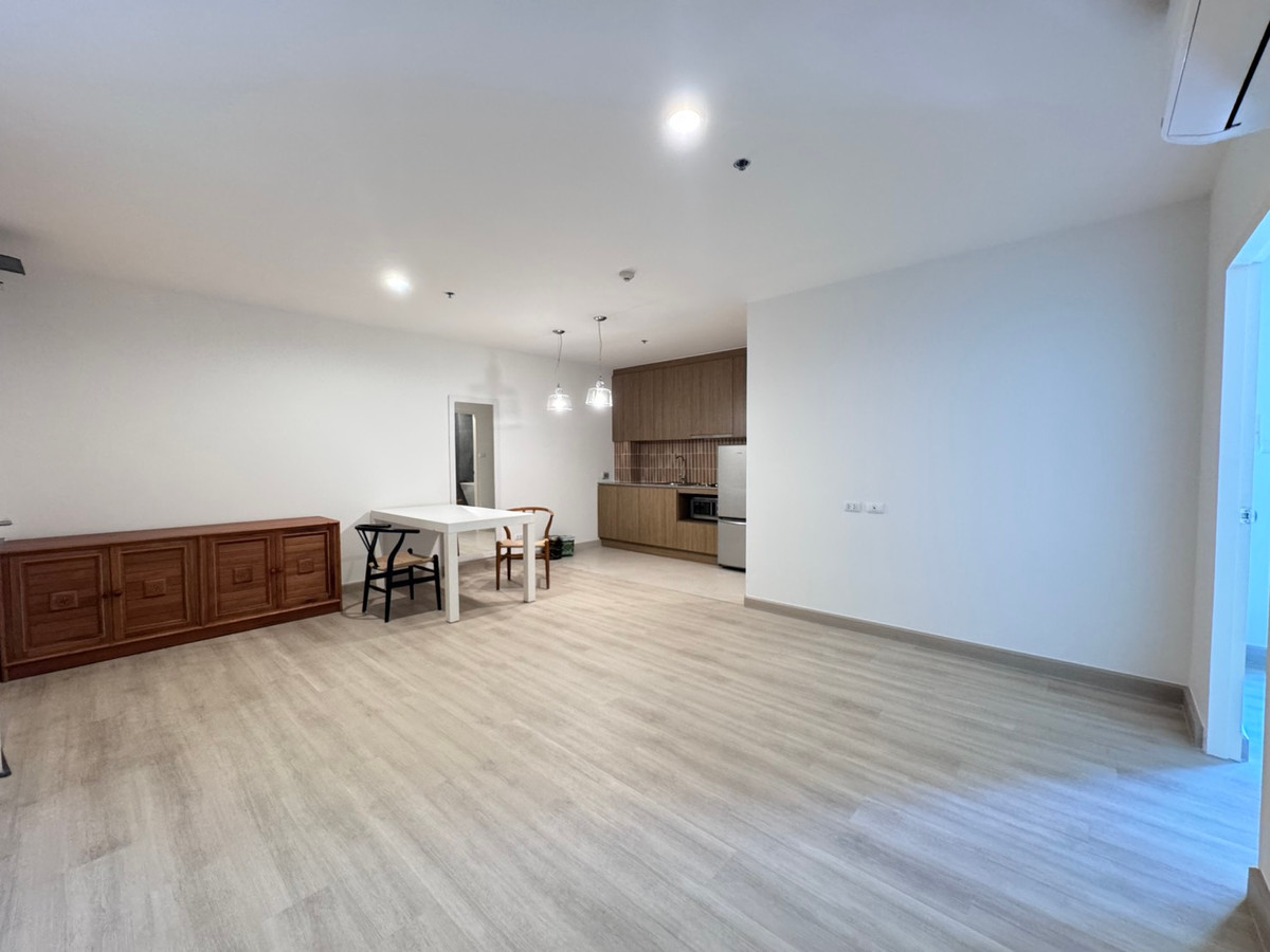 ขายคอนโดลาดพร้าว เซ็นทรัลลาดพร้าว : Sym วิภาวดี ลาดพร้าว ใกล้ bts หมอชิด ห้องกว้างมาก Renovateใหม่ 44 ตรม. ขาย3.35 ล้านเท่านั้น !