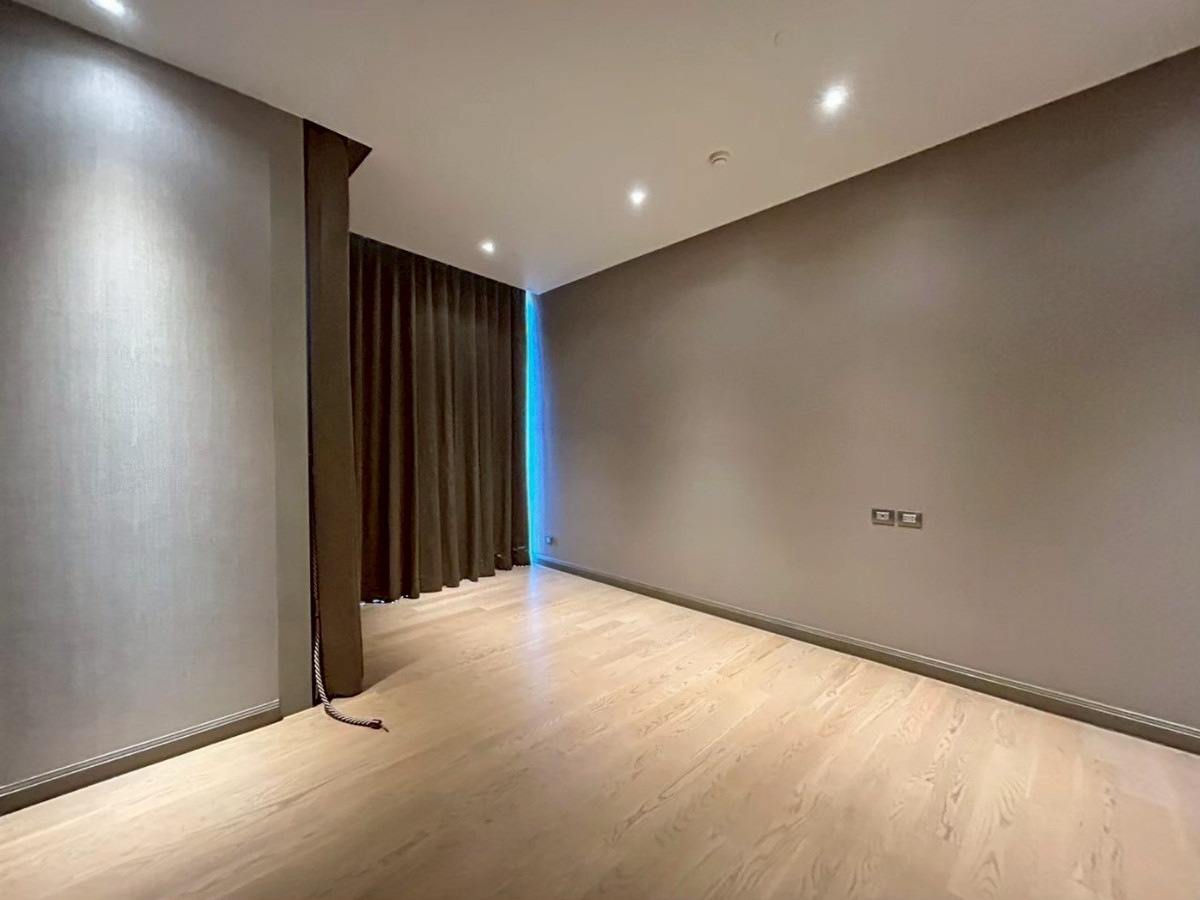 ขายคอนโดวงเวียนใหญ่ เจริญนคร : Magnolias Waterfront Residences @ ICONSIAM 3 Bed 4 Bath 217.54sqm Sale 120 MB Call 0635925888