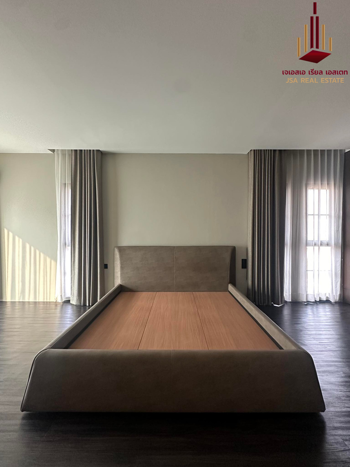 For RentHousePattanakan, Srinakarin : ✨ For Rent: Perfect Place Rama 9 - Krungthepkreetha✨ 💰 Only 120,000 THB/month