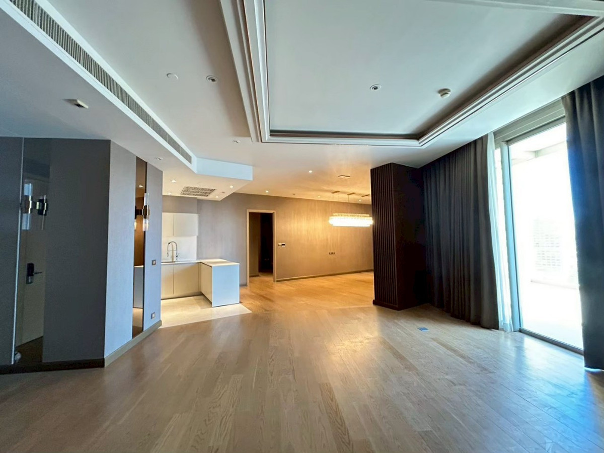 ขายคอนโดวงเวียนใหญ่ เจริญนคร : Magnolias Waterfront Residences @ ICONSIAM 3 Bed 4 Bath 217.54sqm Sale 120 MB Call 0635925888