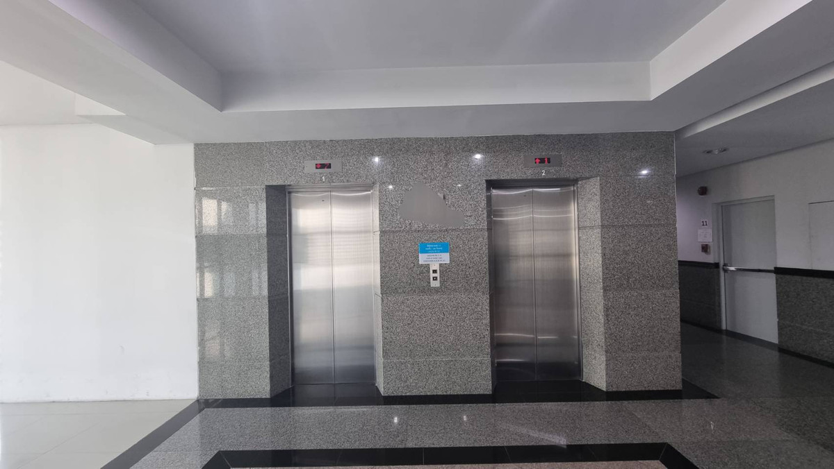 For RentOfficeRama9, Petchburi, RCA : Large Office for Rent – 1,656 sq.m. near MRT Rama 9